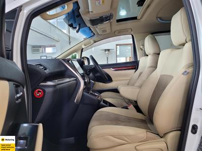 2016 Toyota Vellfire - Thumbnail