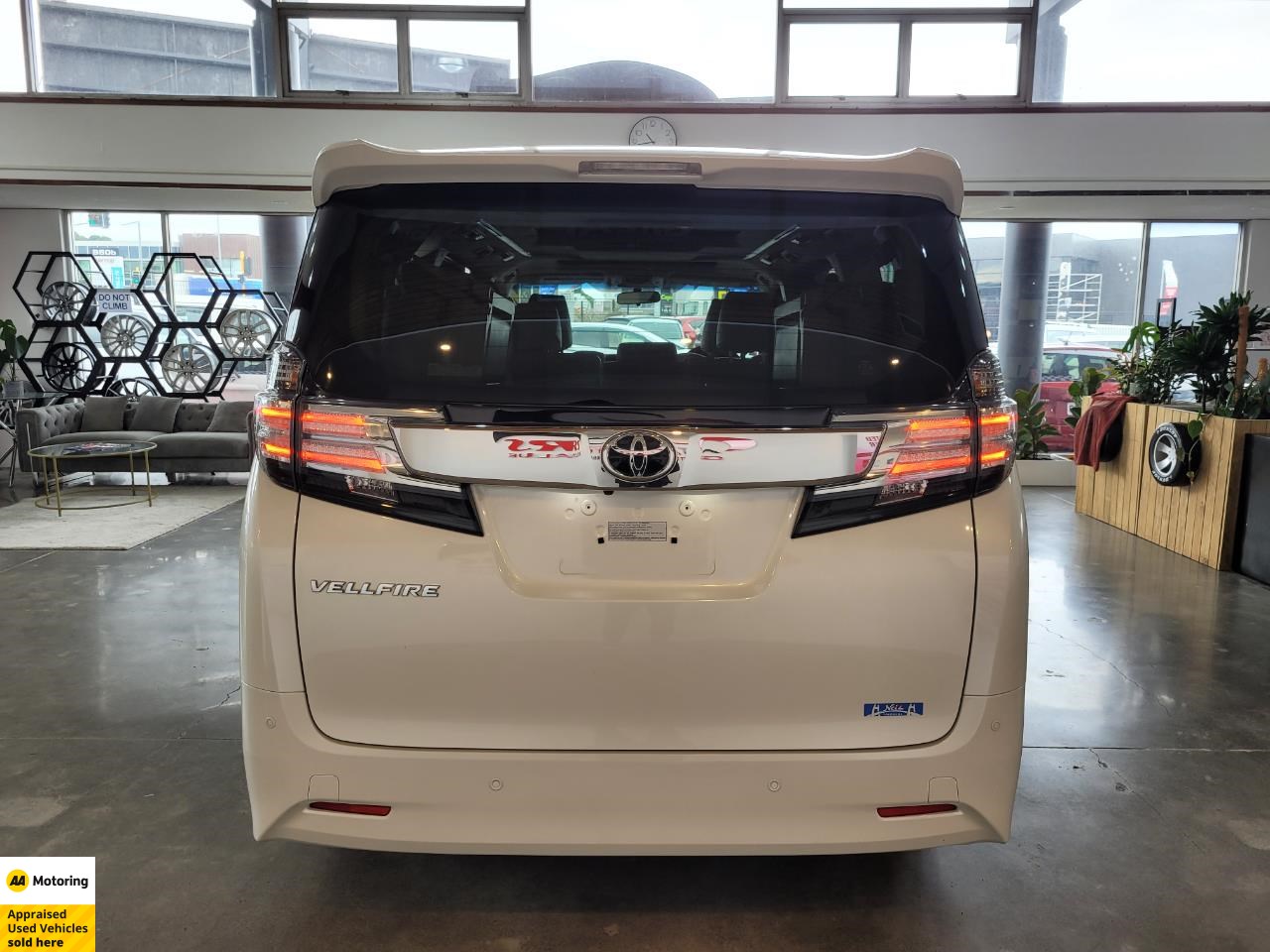 2016 Toyota Vellfire