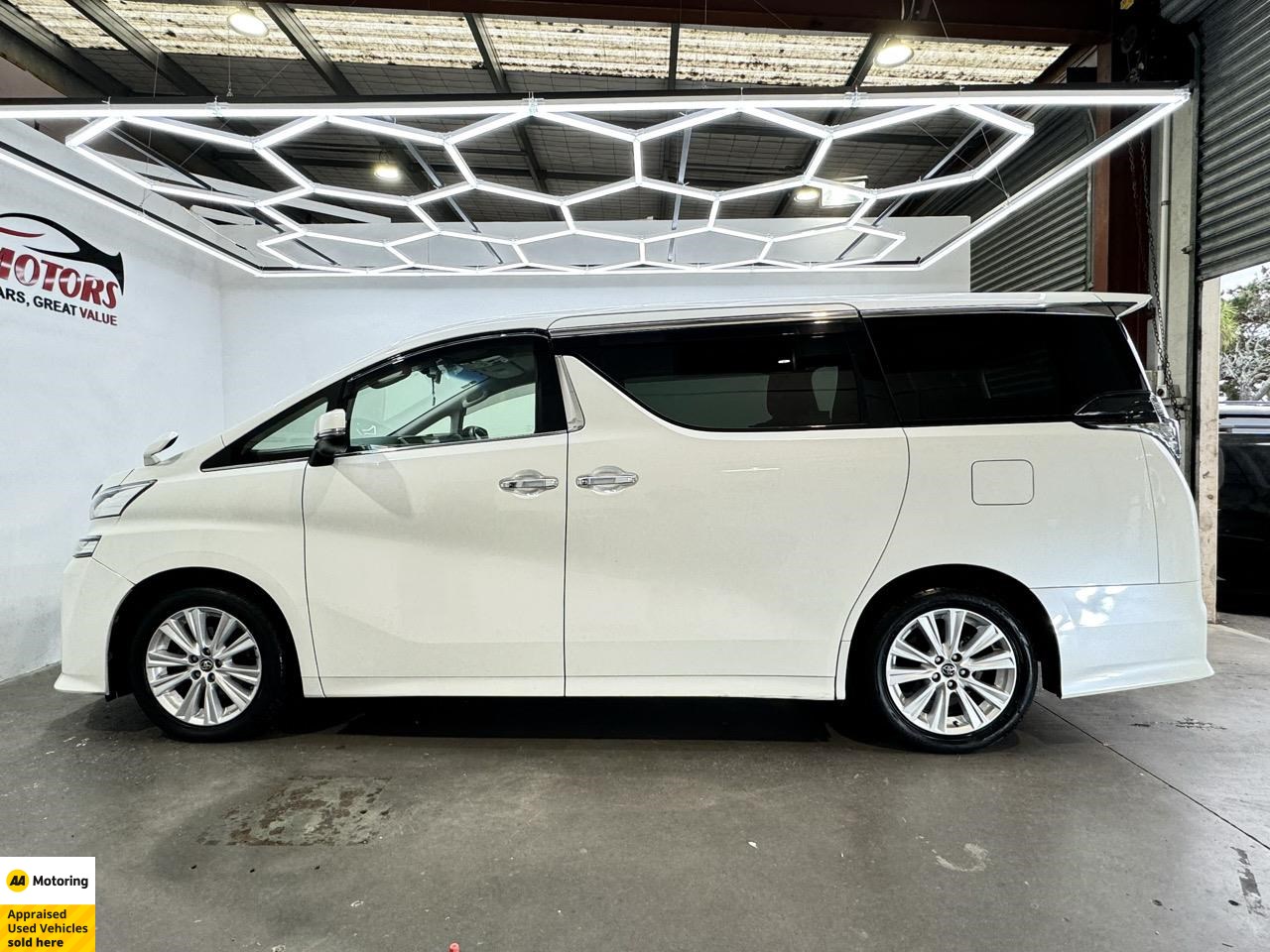 2016 Toyota Vellfire