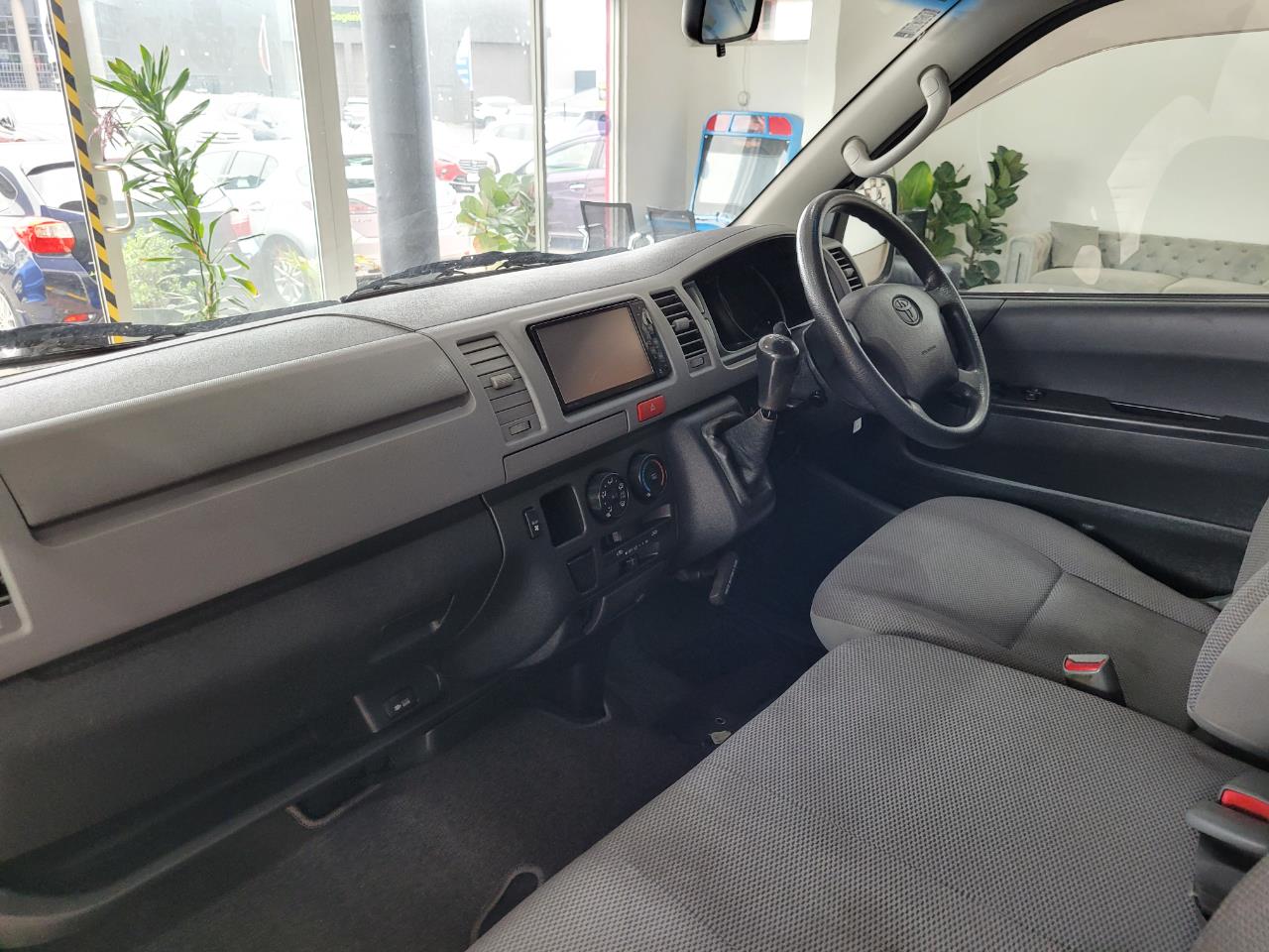 2006 Toyota Hiace