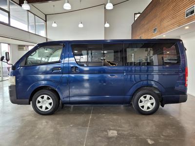 2006 Toyota Hiace - Thumbnail