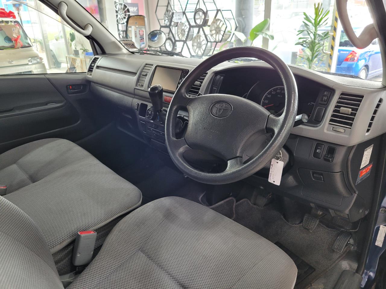 2006 Toyota Hiace