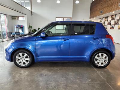 2010 Suzuki Swift - Thumbnail