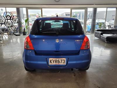 2010 Suzuki Swift - Thumbnail