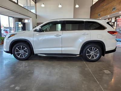 2020 Toyota Highlander - Thumbnail