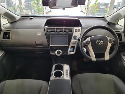 2014 Toyota Prius - Thumbnail