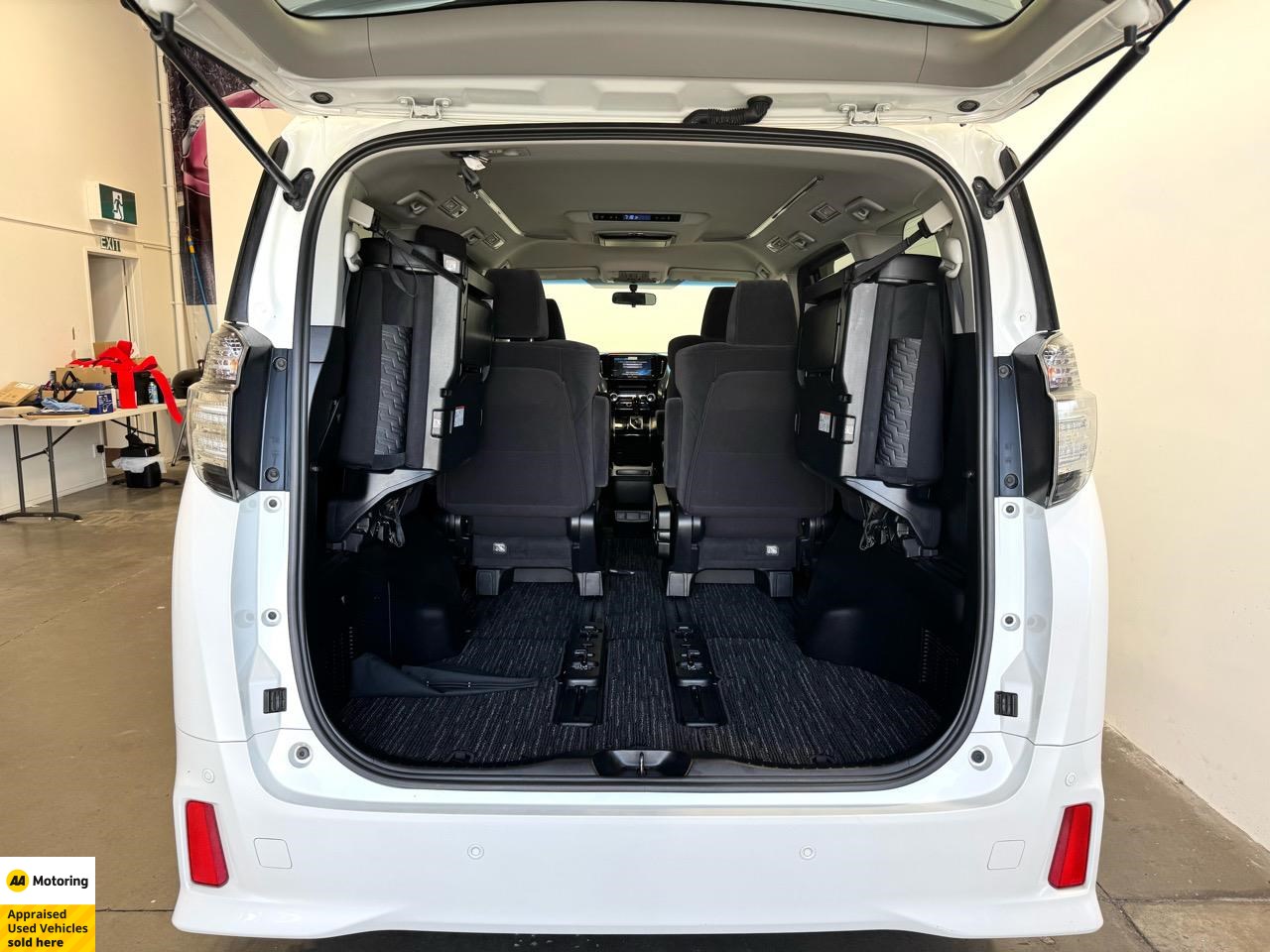 2016 Toyota Vellfire