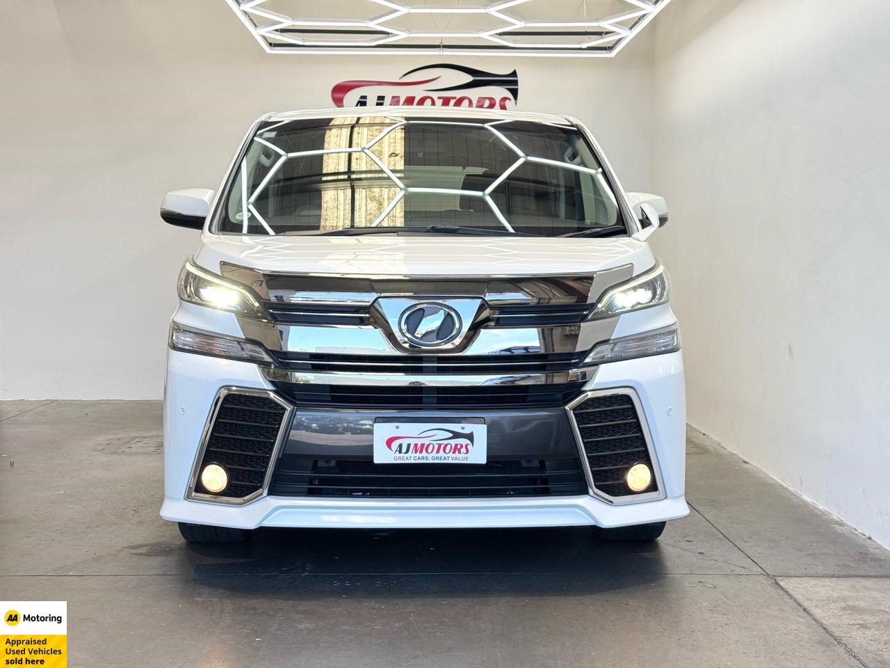 2016 Toyota Vellfire