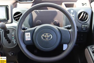 2013 Toyota Porte - Thumbnail