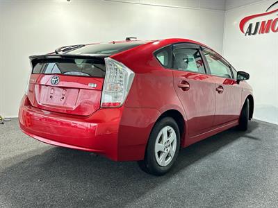 2009 Toyota Prius - Thumbnail