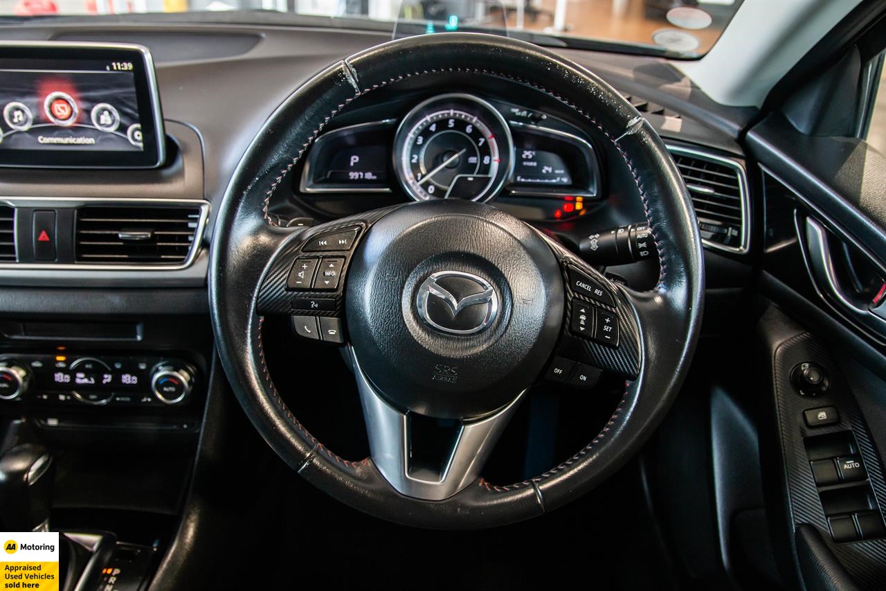 2014 Mazda Axela