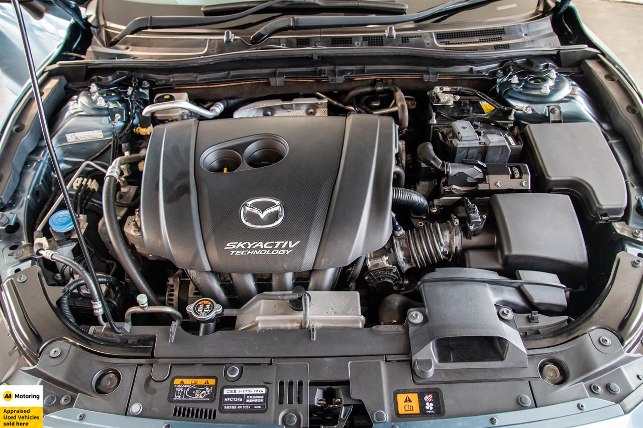 2014 Mazda Axela