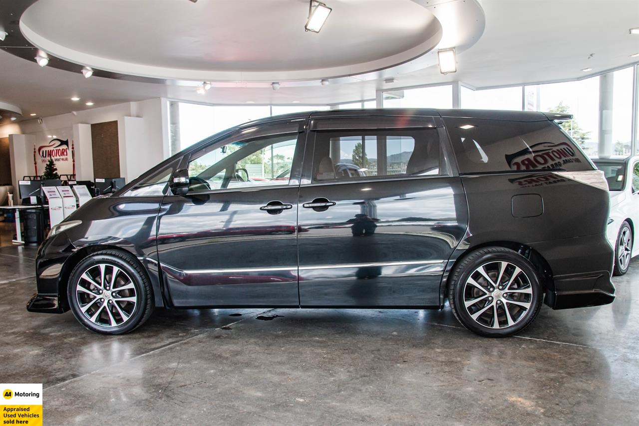 2015 Toyota Estima