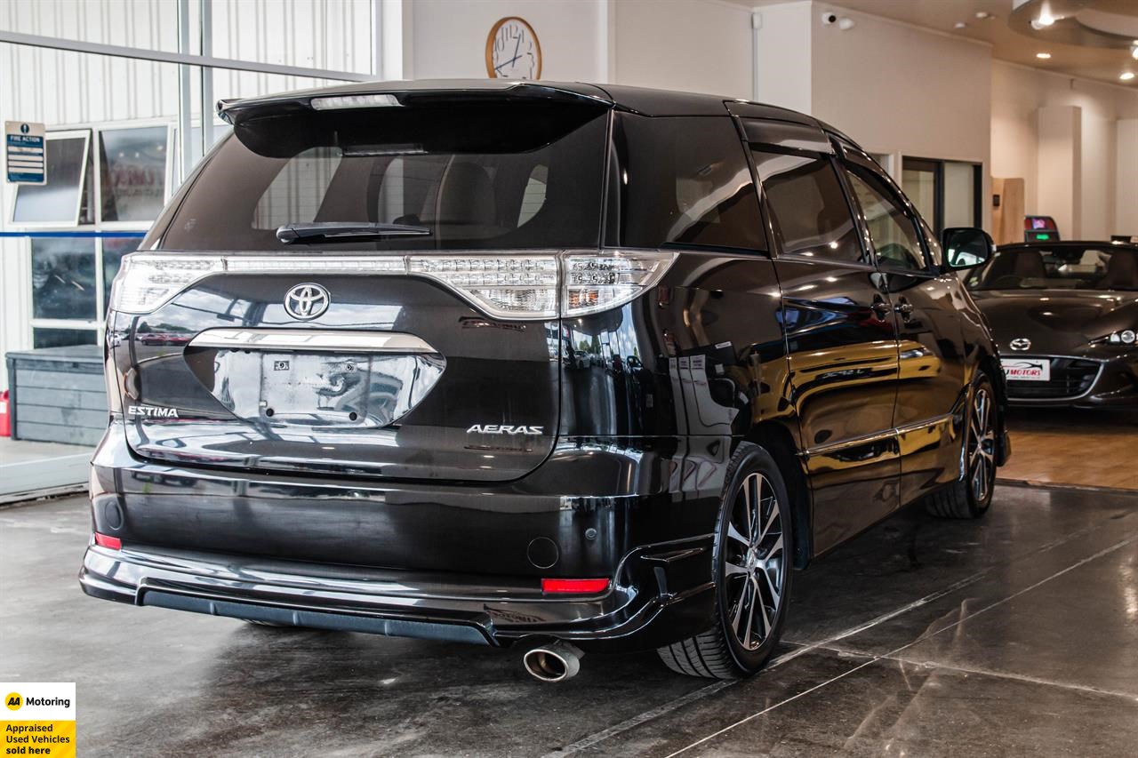 2015 Toyota Estima