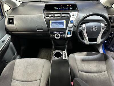 2012 Toyota Prius - Thumbnail