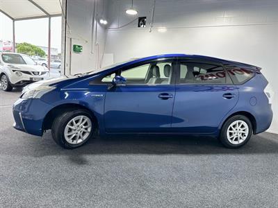 2012 Toyota Prius - Thumbnail