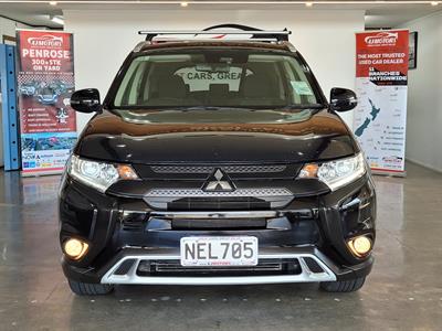 2020 Mitsubishi Outlander - Thumbnail