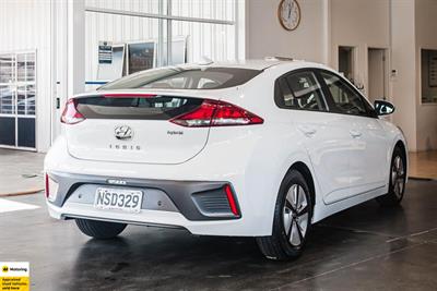 2021 Hyundai IONIQ - Thumbnail