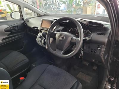 2009 Toyota Wish - Thumbnail