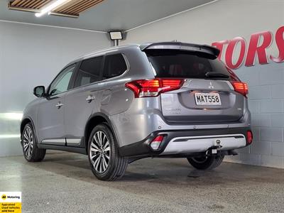 2019 Mitsubishi Outlander - Thumbnail