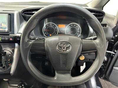 2009 Toyota Wish - Thumbnail