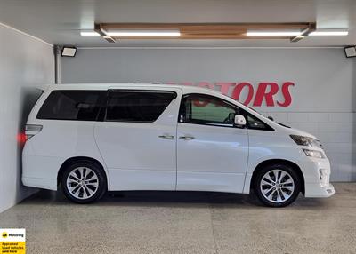 2013 Toyota Vellfire - Thumbnail