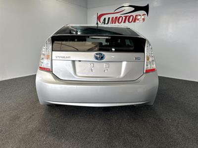 2009 Toyota Prius - Thumbnail