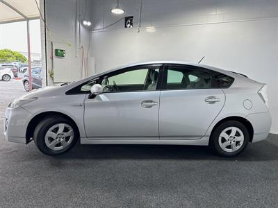 2009 Toyota Prius - Thumbnail