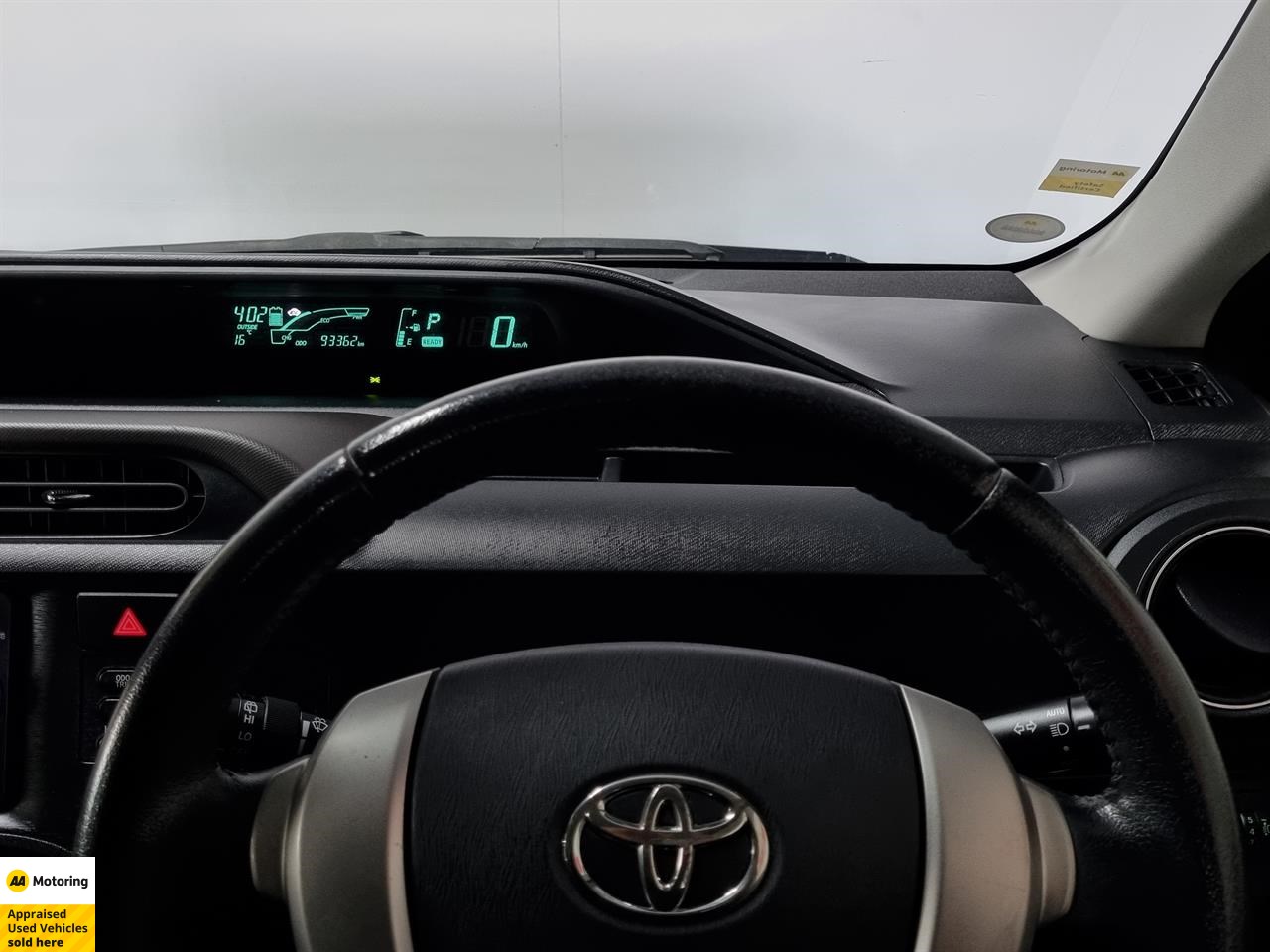 2013 Toyota Aqua