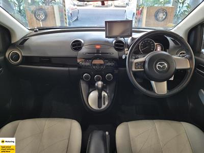 2011 Mazda Demio - Thumbnail