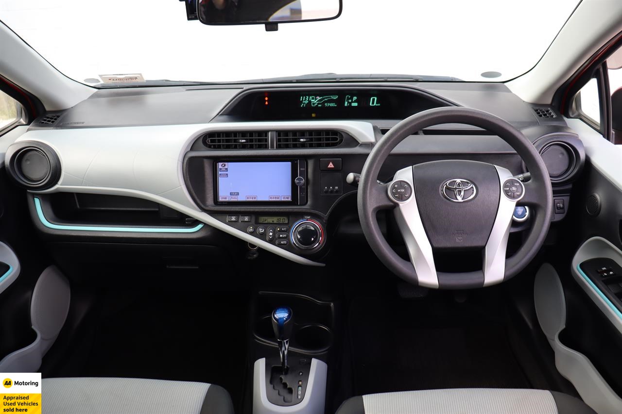 2013 Toyota Aqua