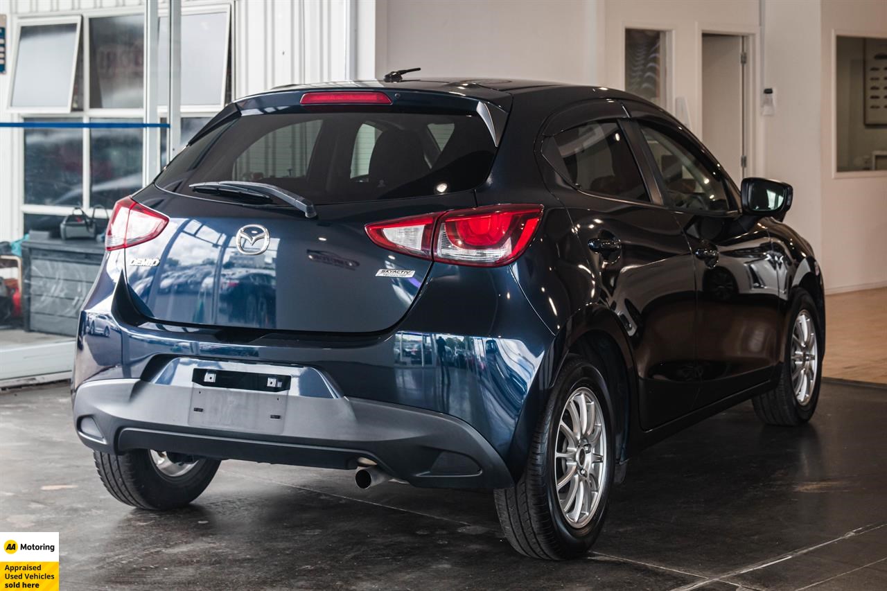 2015 Mazda Demio