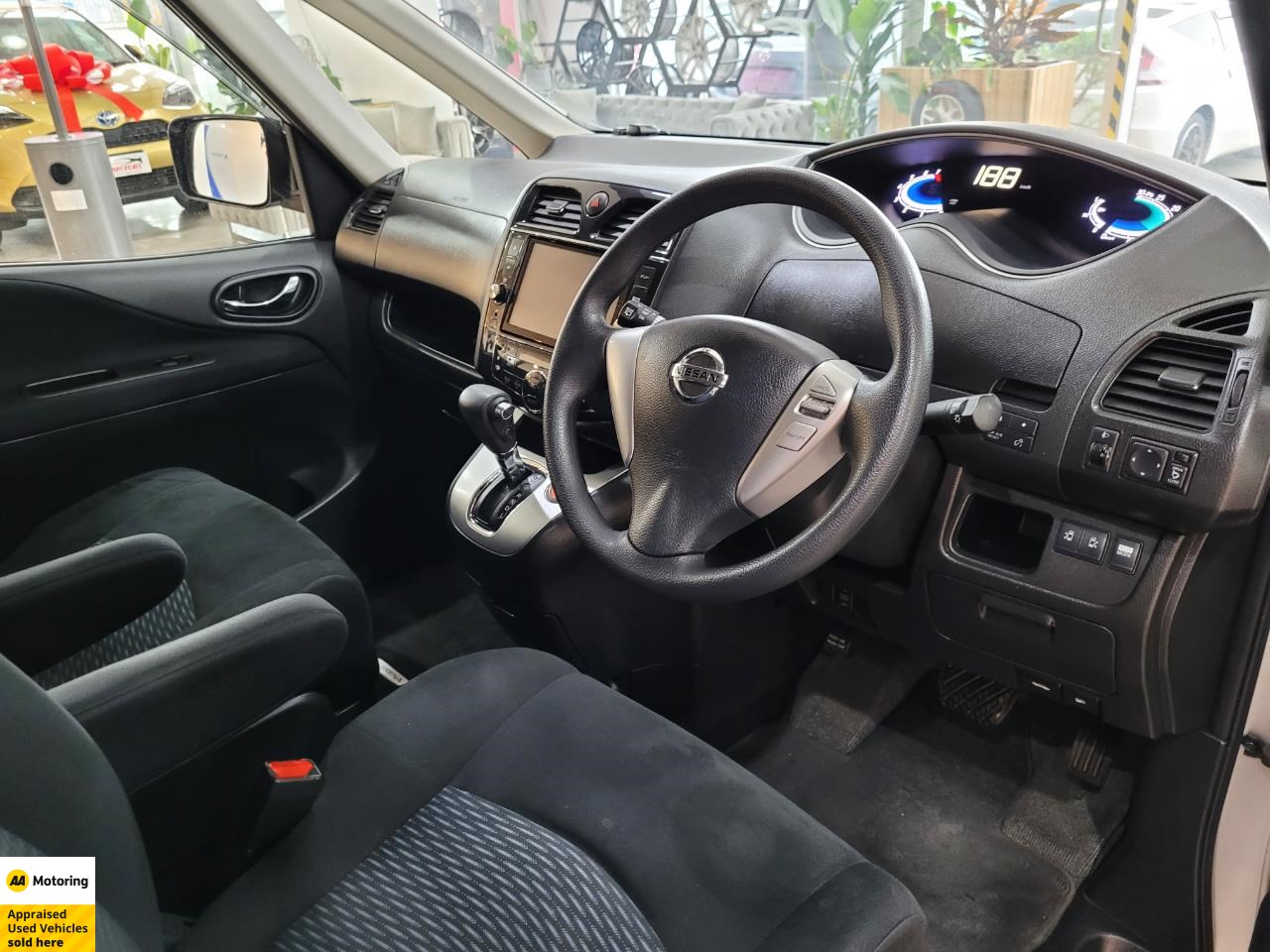 2013 Nissan Serena