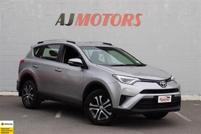 2017 Toyota RAV4 - Thumbnail