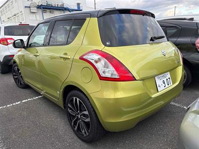 2014 Suzuki Swift - Thumbnail