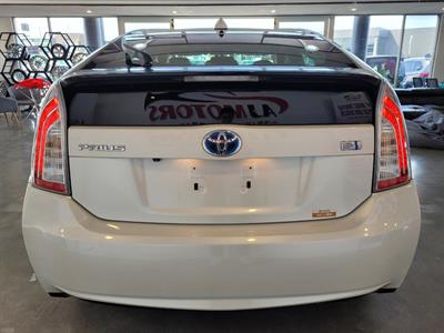 2013 Toyota Prius - Thumbnail