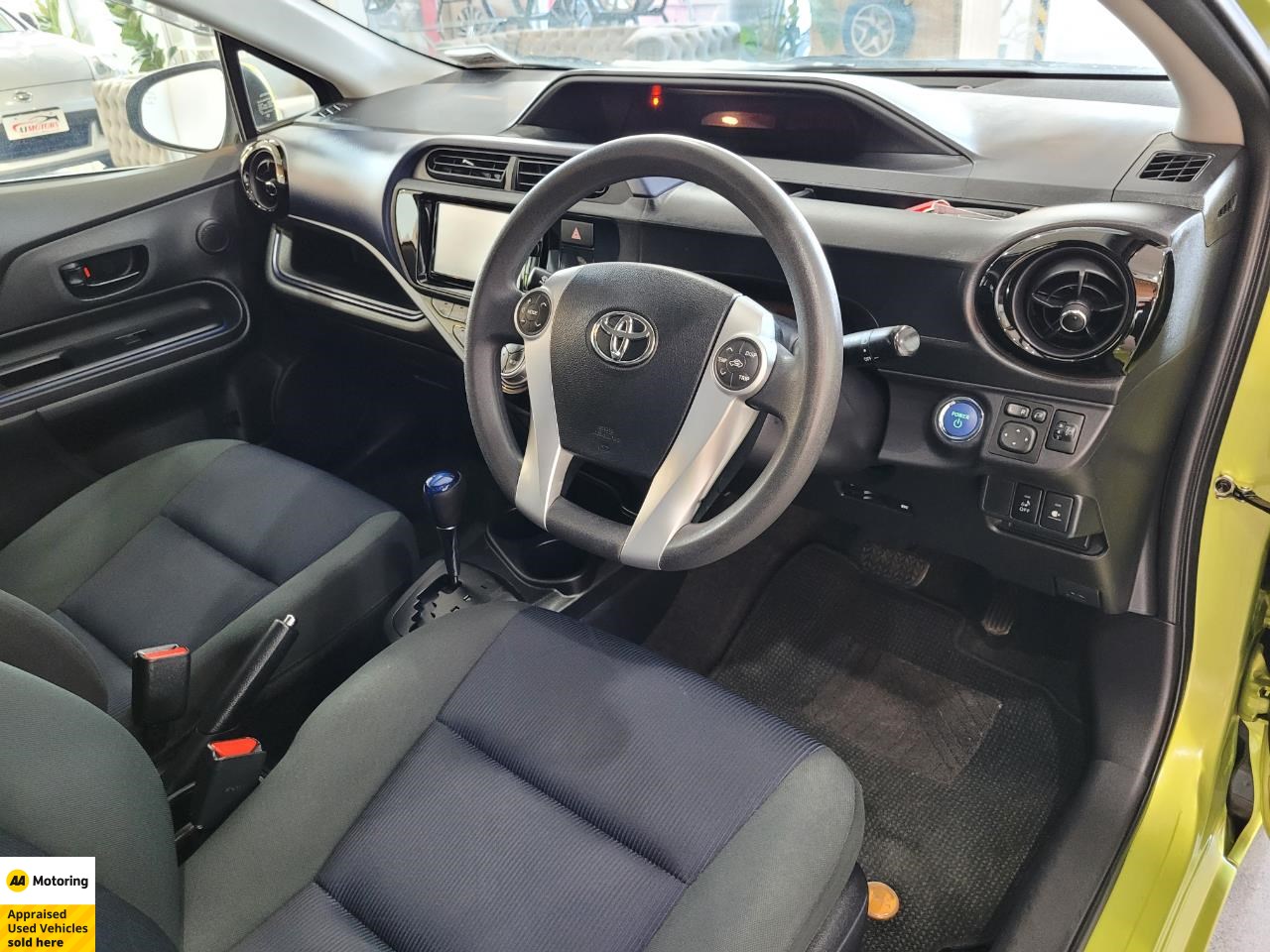 2015 Toyota Aqua