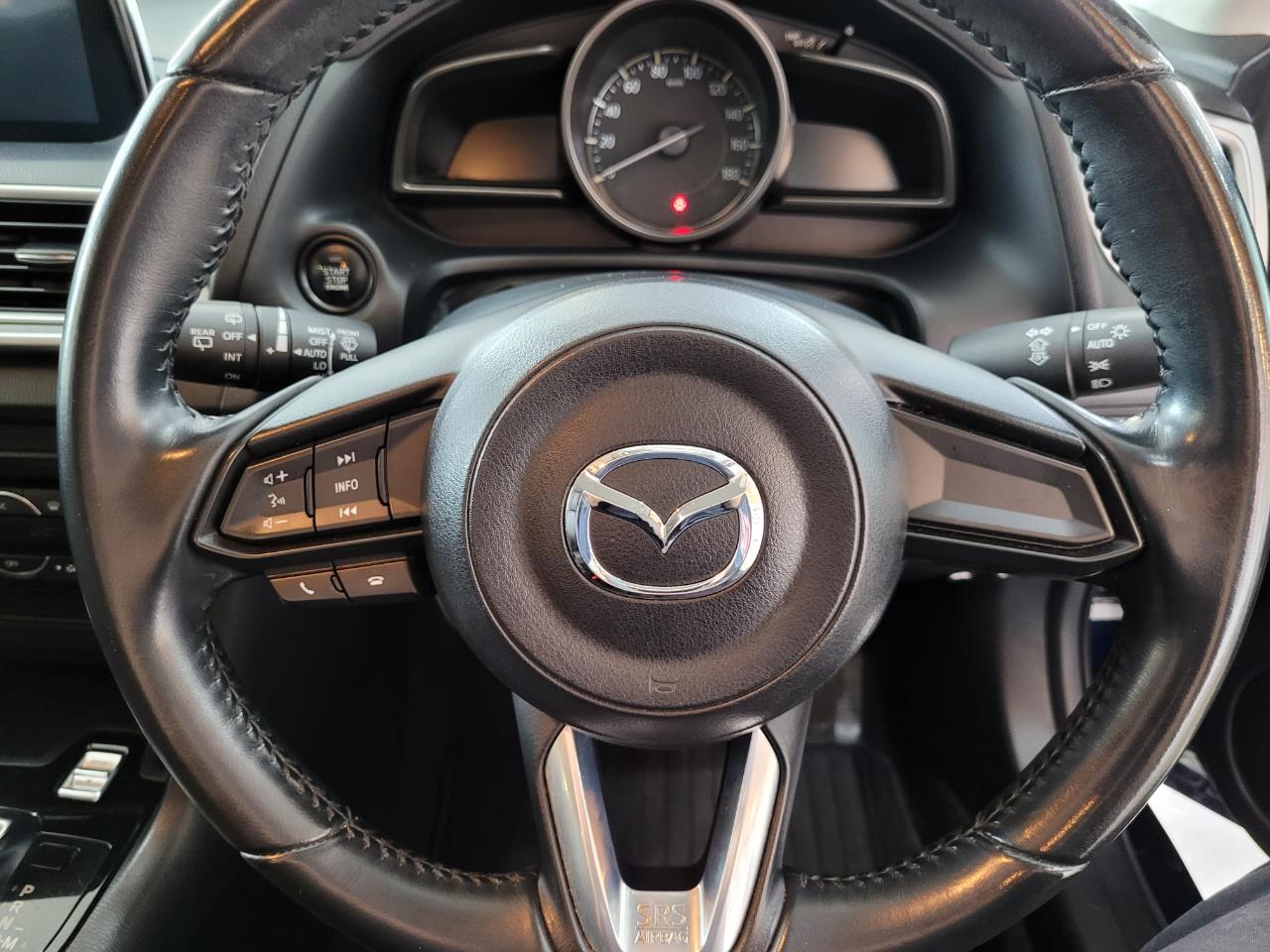 2018 Mazda Axela