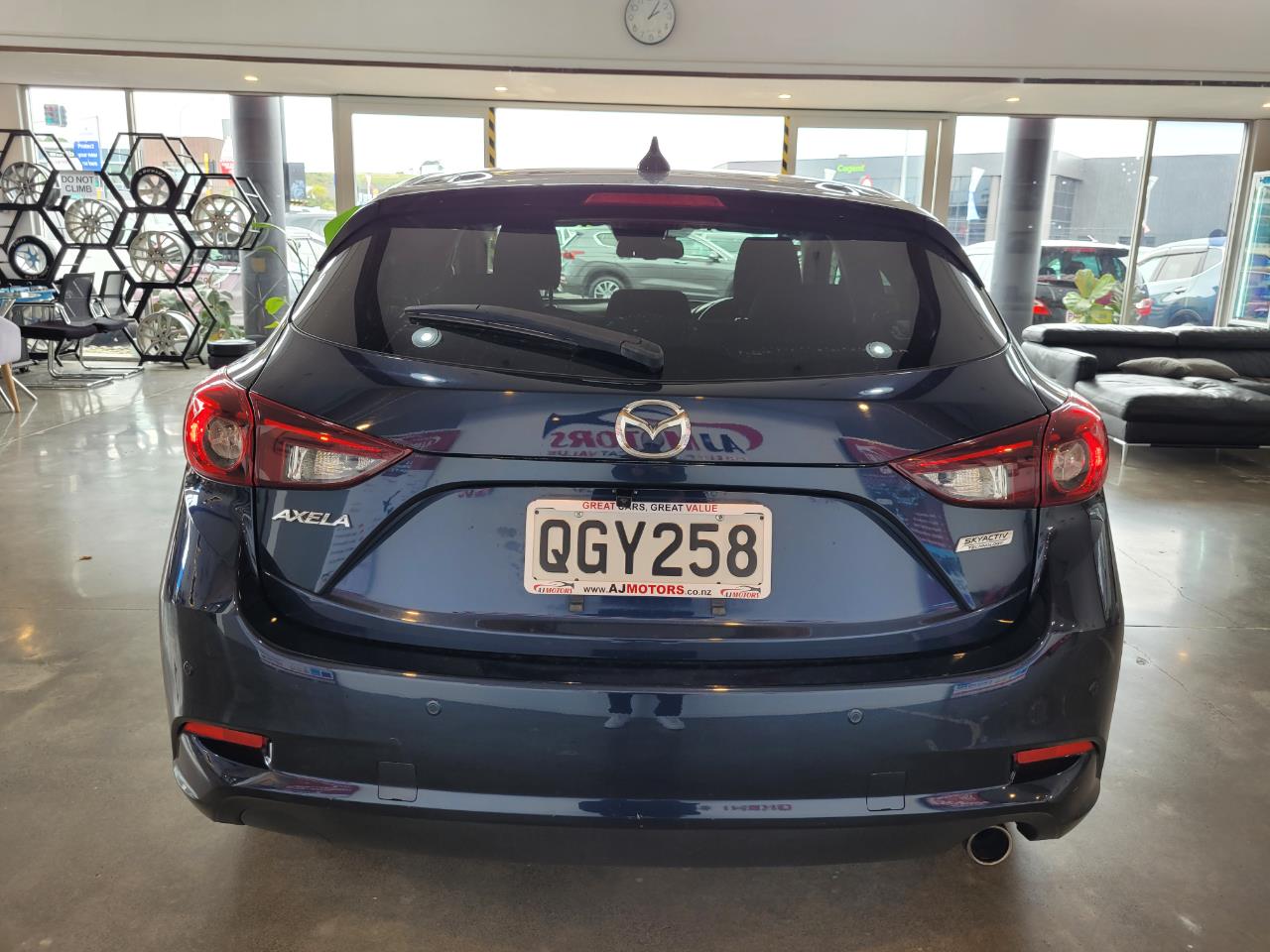 2018 Mazda Axela