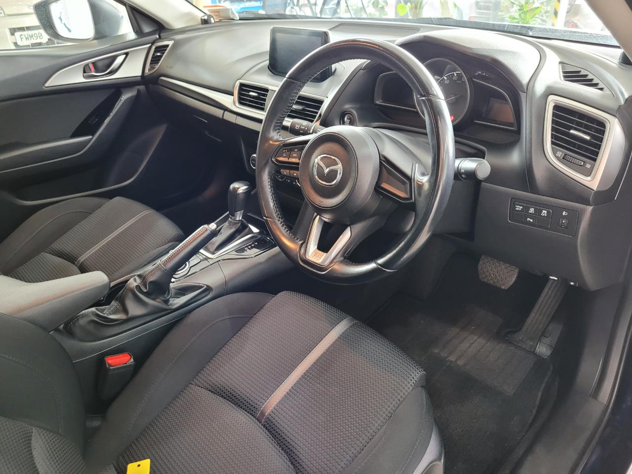 2018 Mazda Axela