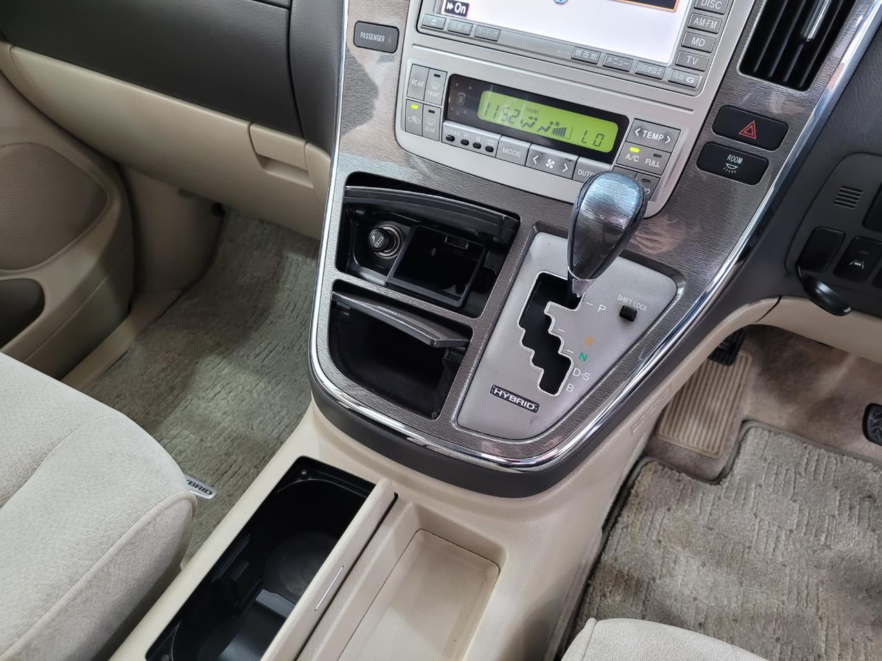 2007 Toyota Alphard