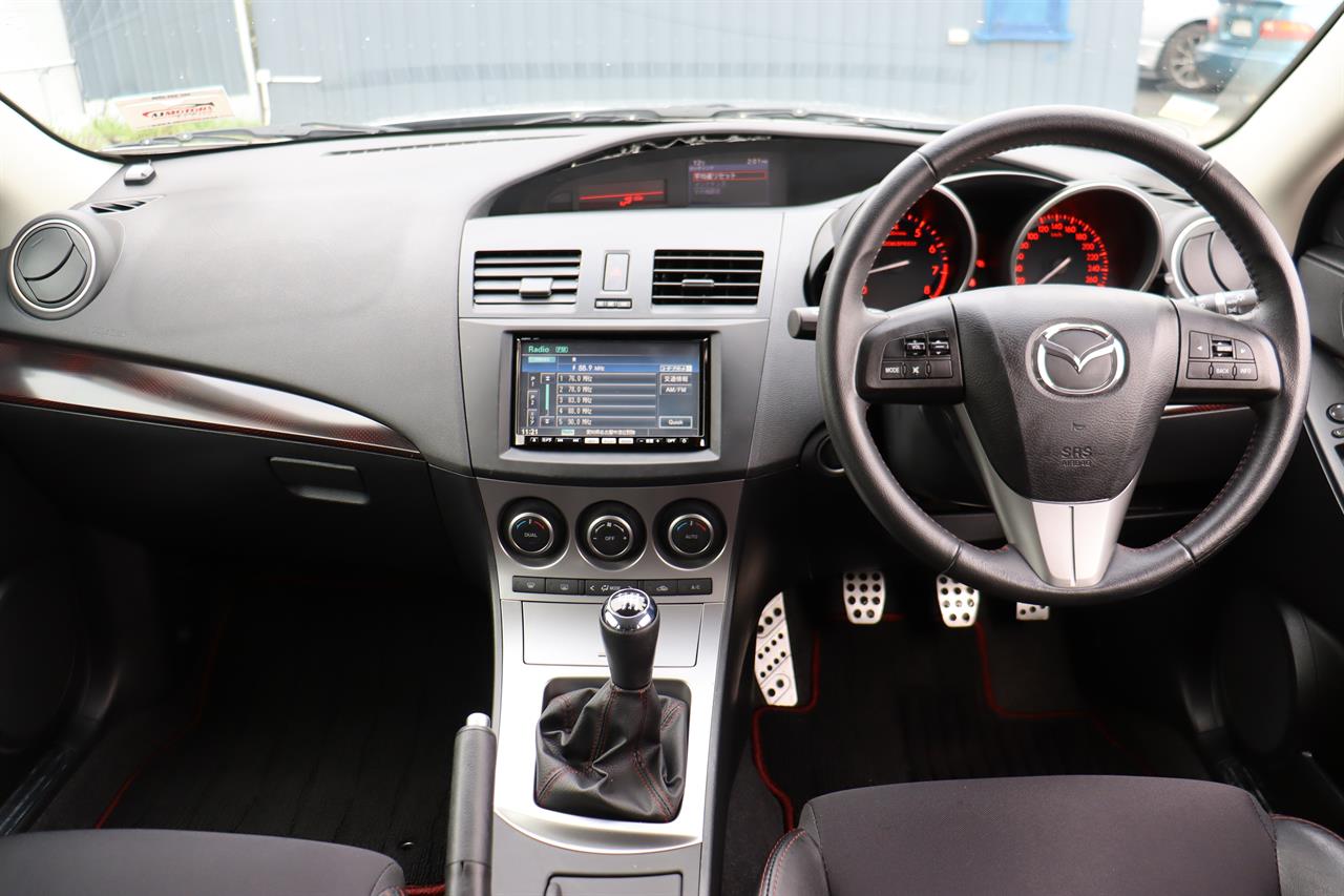 2011 Mazda Axela