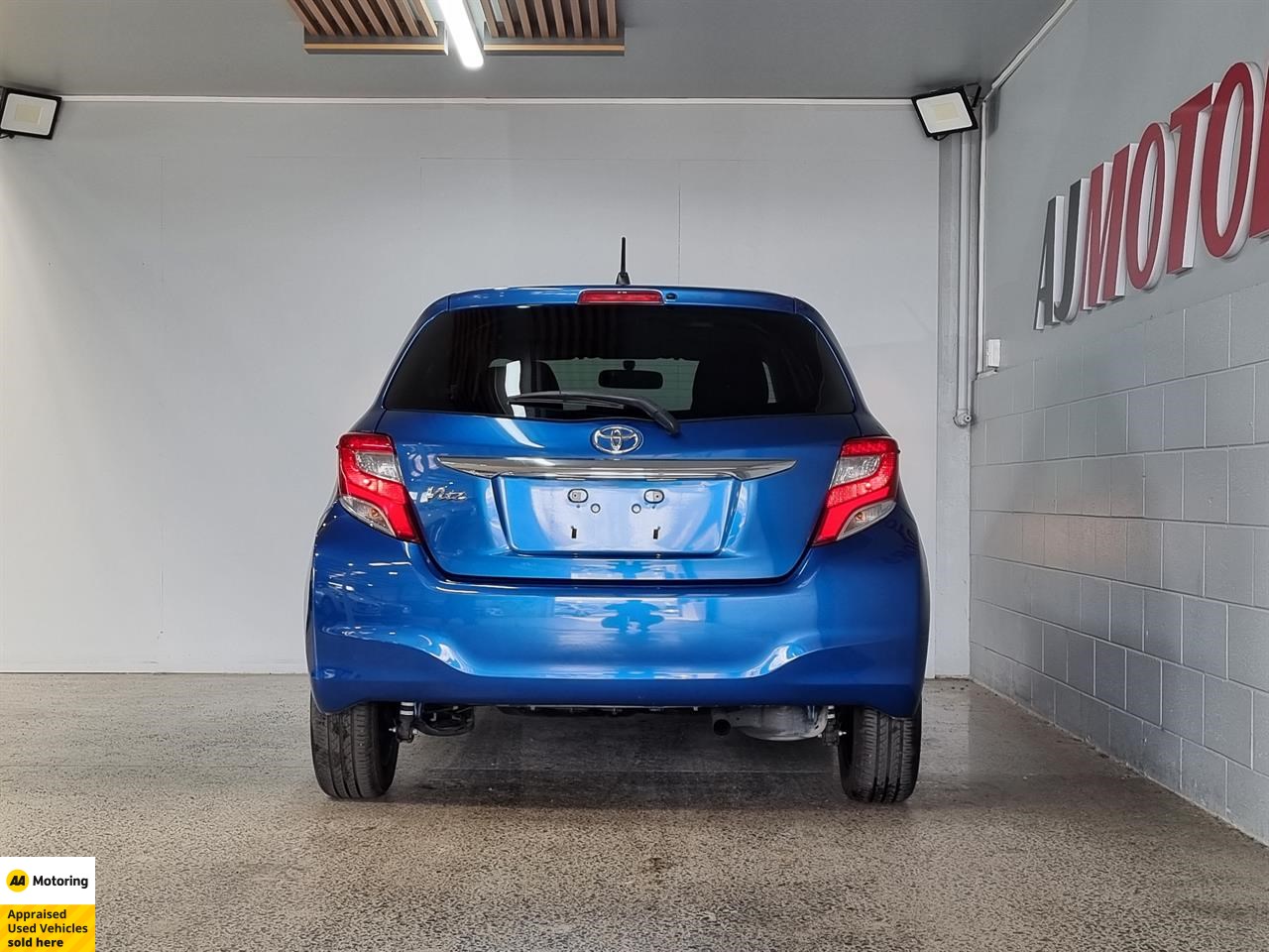 2014 Toyota Vitz