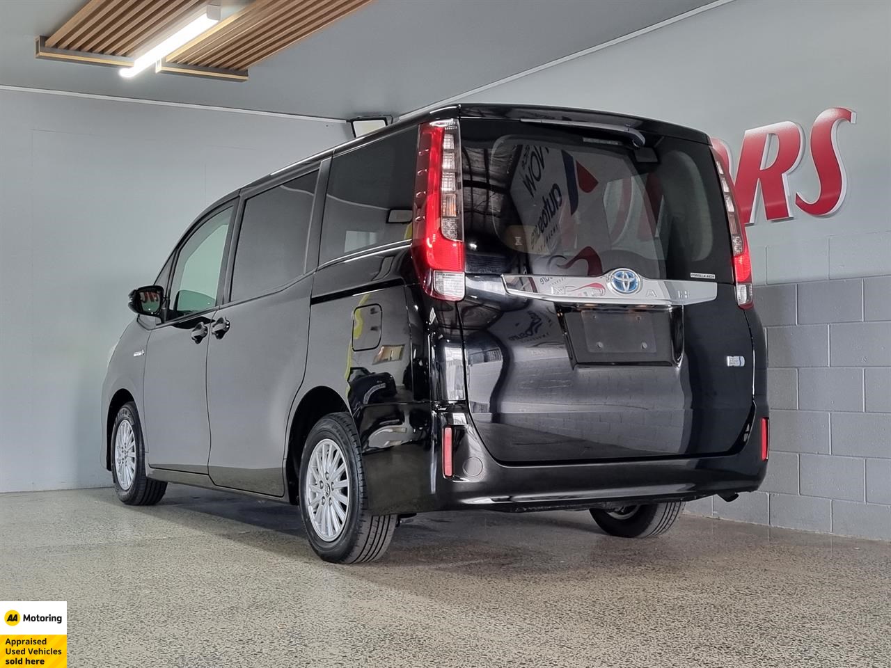 2014 Toyota Noah