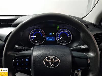 2018 Toyota Hilux - Thumbnail