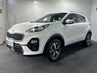 2020 Kia Sportage - Thumbnail