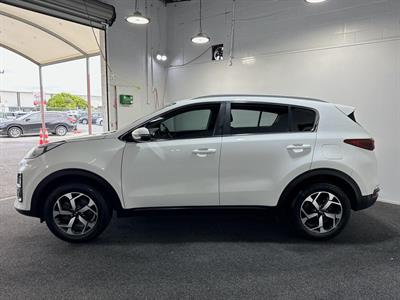 2020 Kia Sportage - Thumbnail