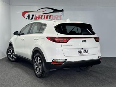 2020 Kia Sportage - Thumbnail