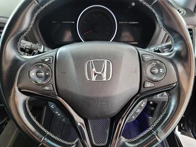 2017 Honda Vezel - Thumbnail