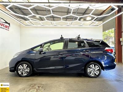 2016 Honda Fit Shuttle - Thumbnail